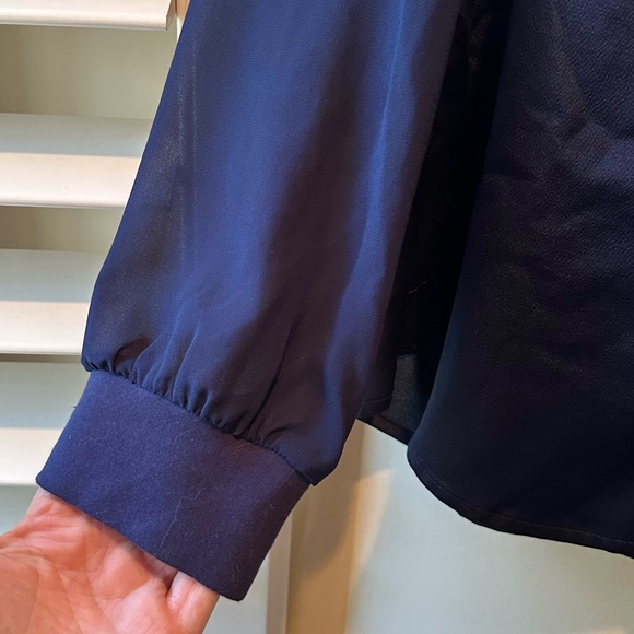 LUSH Blouse NWT - Picture 5 of 9